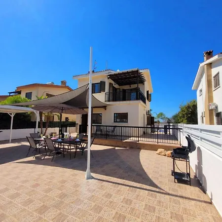 Marina Luxury - Pearl Agia Napa